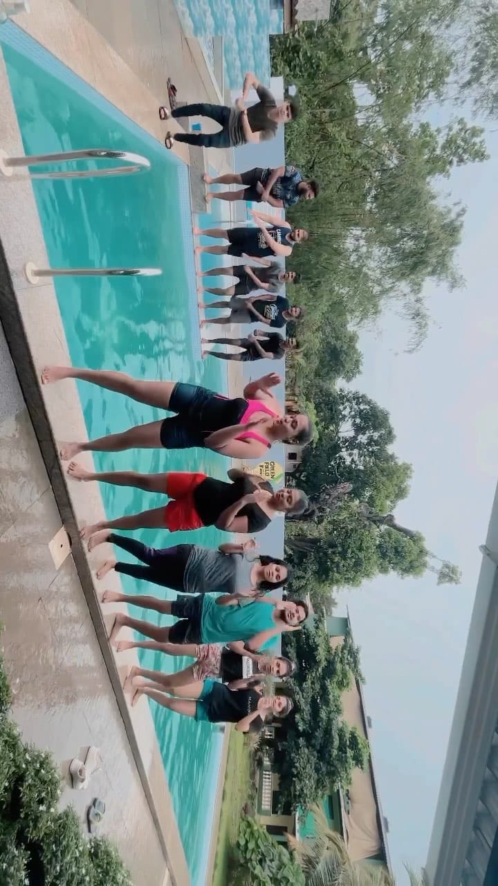 Post 5 by Jocelyn Vaz on Instagram (video)