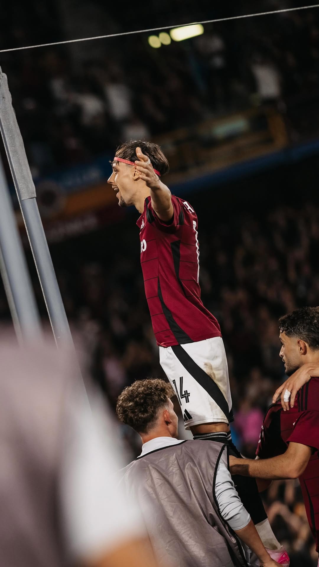 Post 4 by Veljko Birma Birmancevic on Instagram (video)