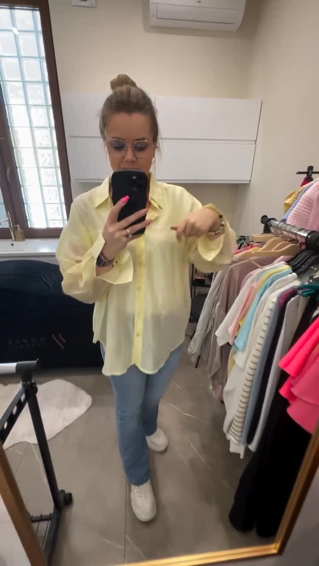Post 2 by @estebutique on Instagram (video)