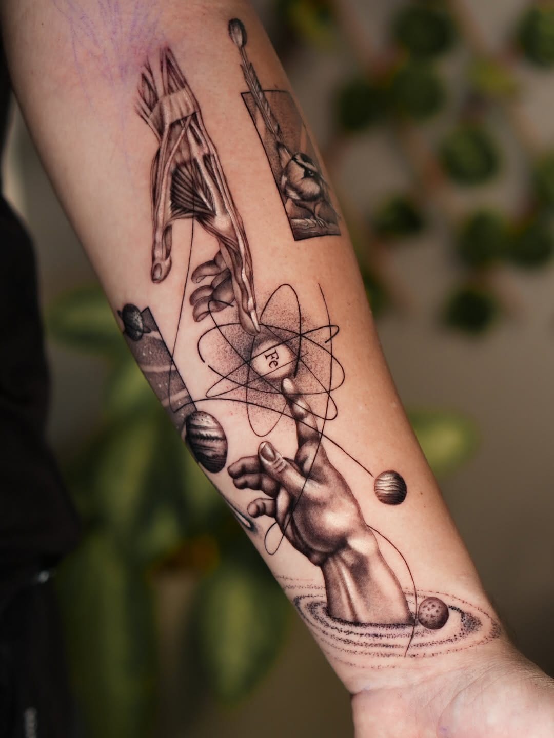 Post 9 by Tatuaje | Conceptual | Microrealismo | Linea fina on Instagram (carousel)