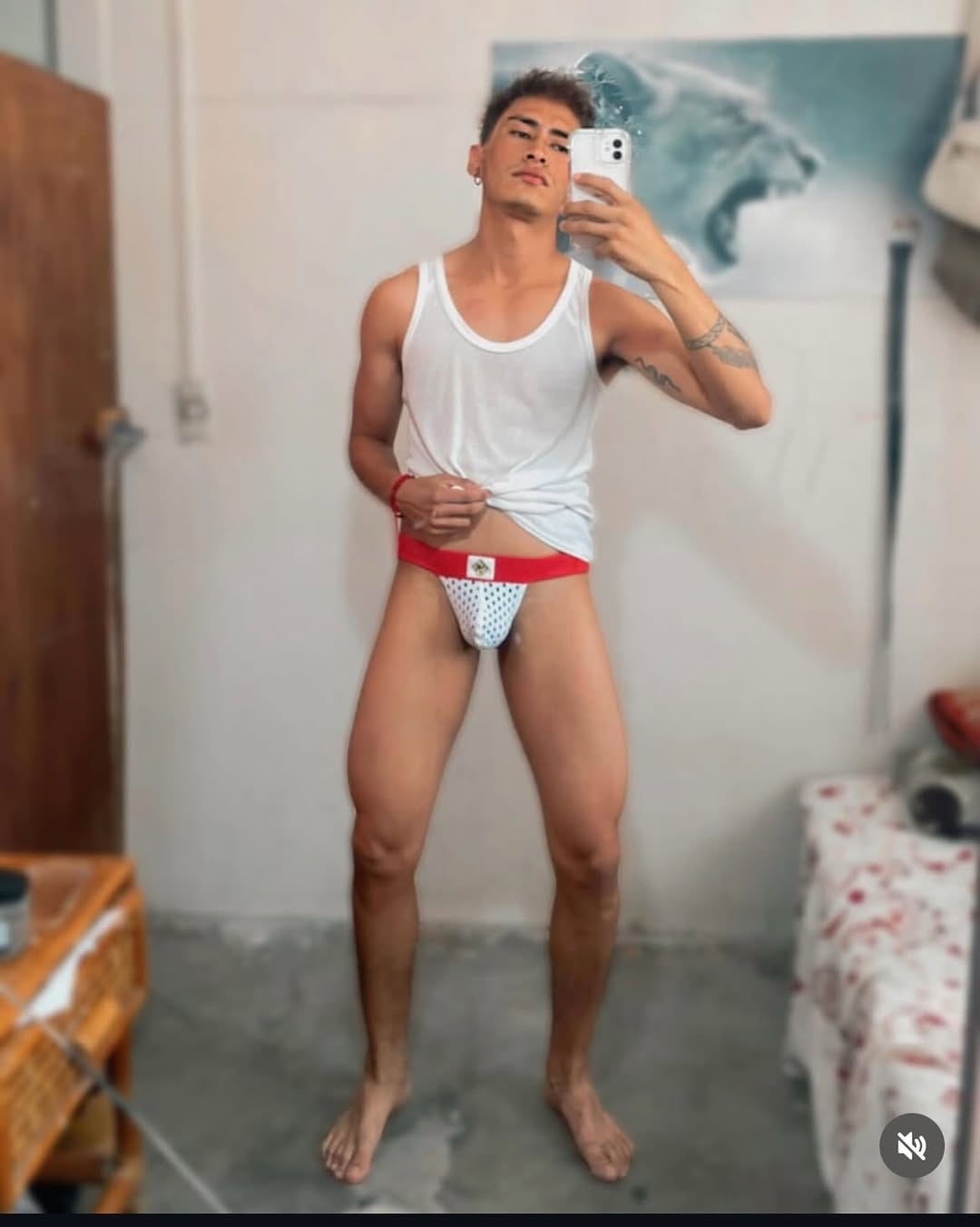 Post 2 by Charts Mendoza on Instagram (image)