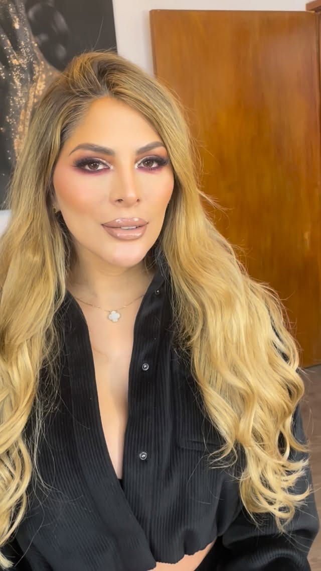 Post 2 by EDUARDO  RODRÍGUEZ MAKEUP on Instagram (video)