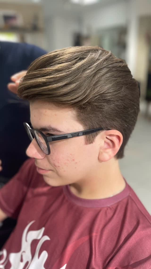 Post 6 by Salão Claudinho Coiffeur on Instagram (video)
