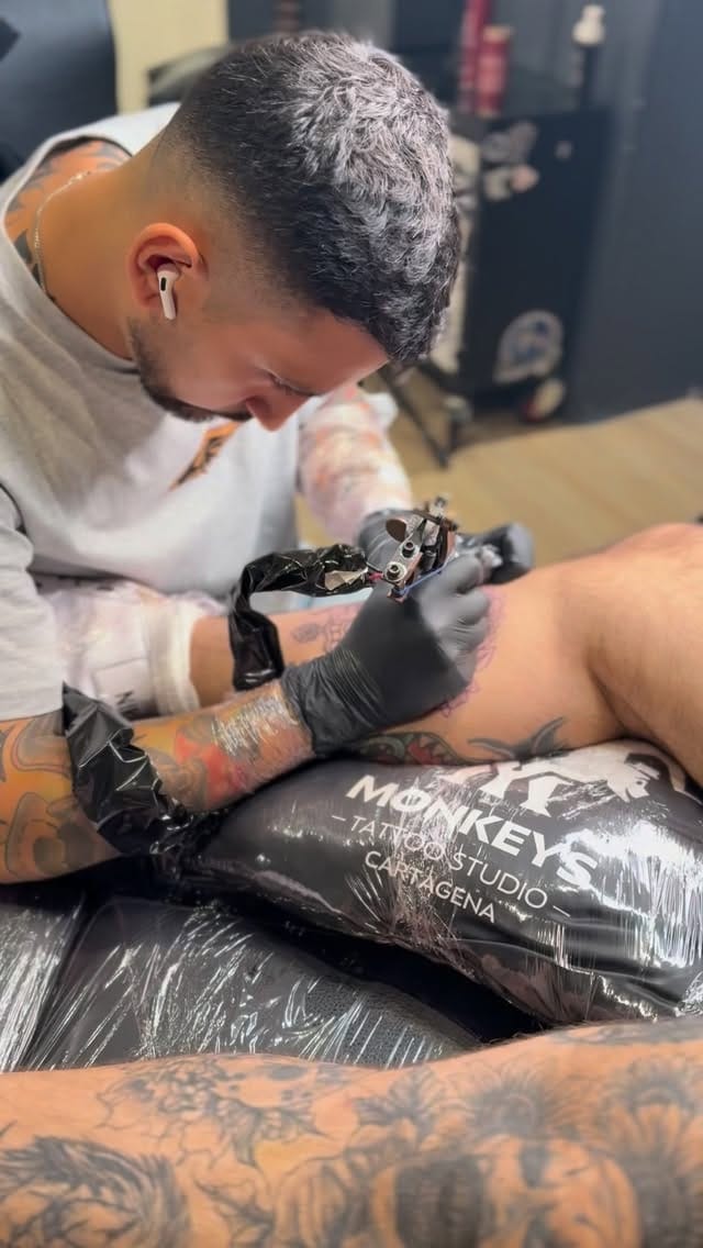 Post 1 by Monkeys Tattoo Studio Cartagena on Instagram (video)