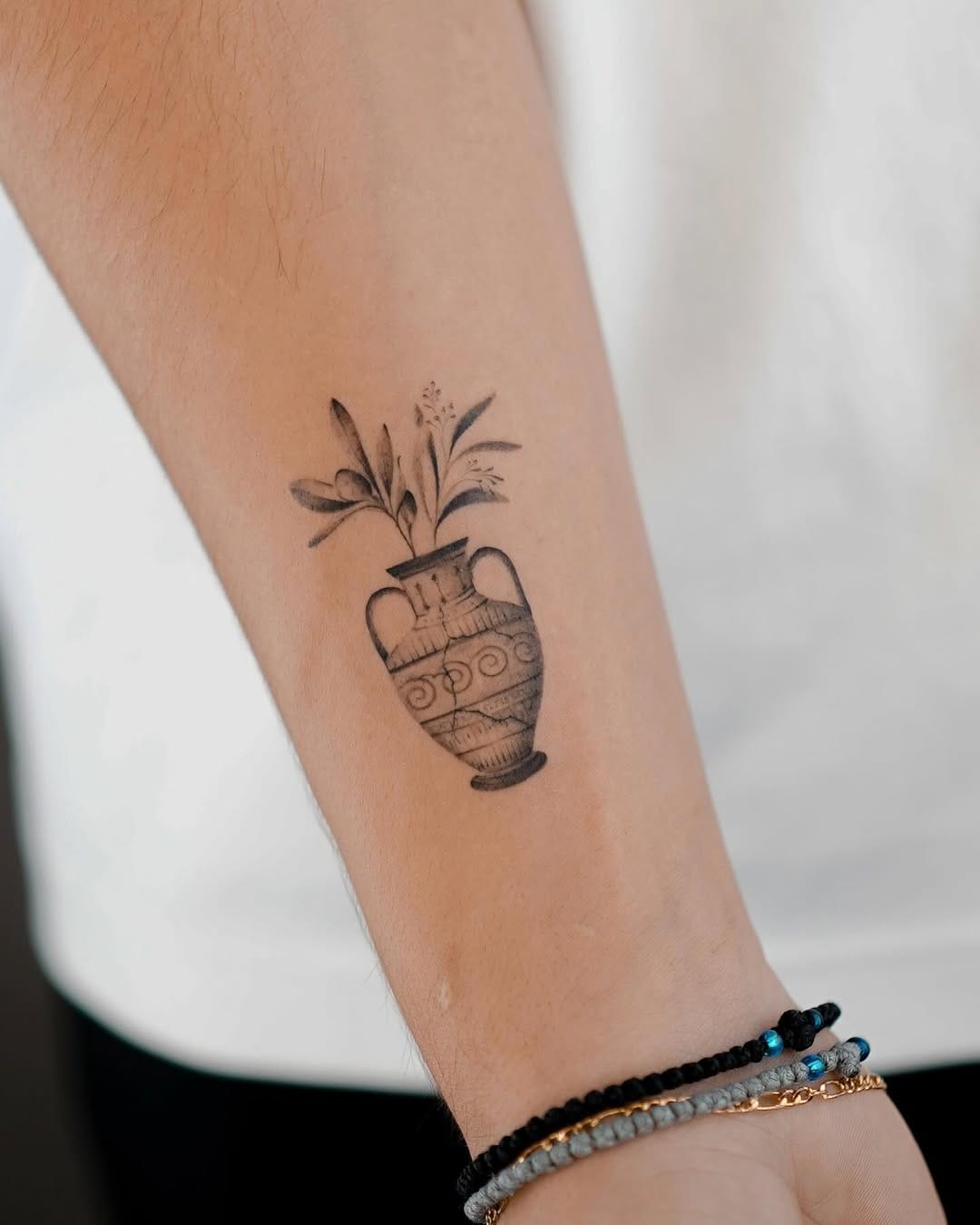 Post 7 by Monkeys Tattoo Studio Cartagena on Instagram (carousel)