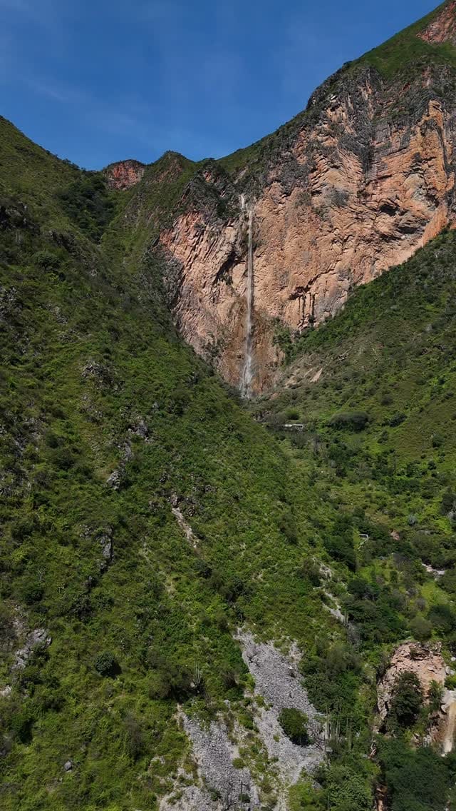 Post 2 by Daniel Covarrubias | México on Instagram (video)