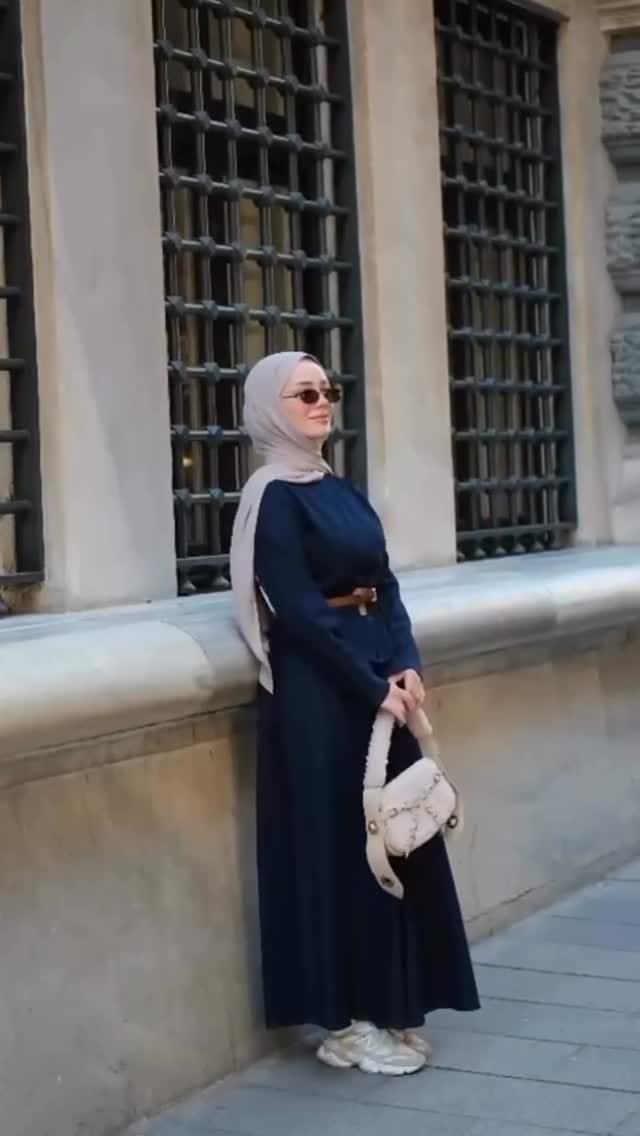 Post 6 by Alcazar Turkish fashion on Instagram (video)