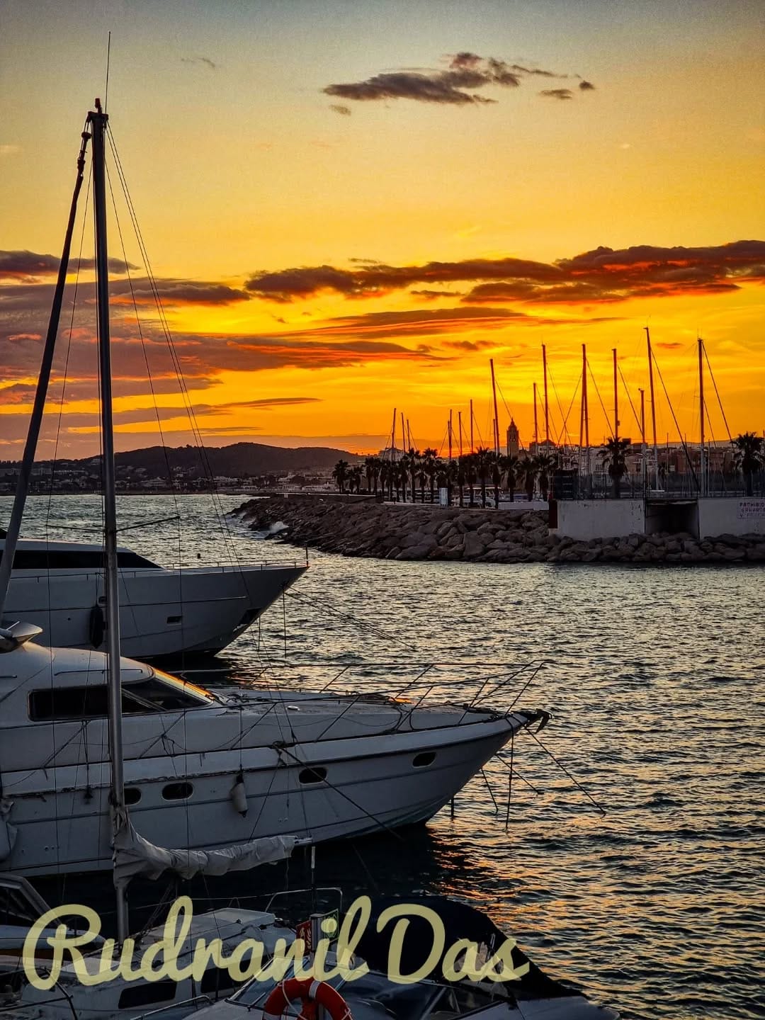 Post 6 by Rudranil Das on Instagram (image)