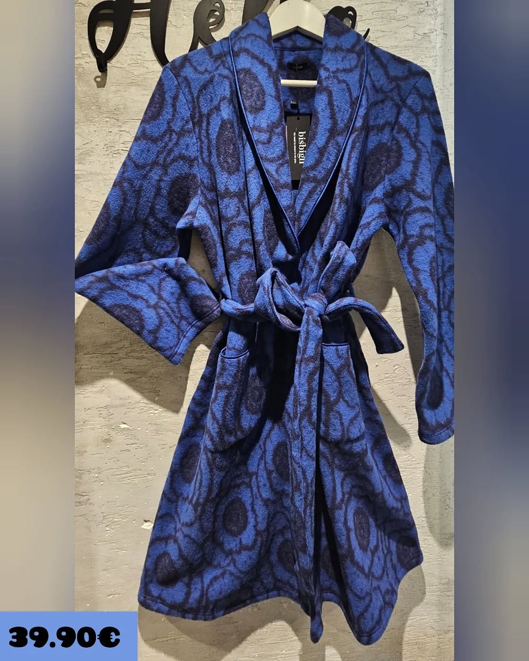 Post 9 by joli intimo Napoli on Instagram (image)