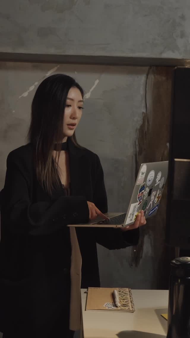 Post 2 by Emily Chou on Instagram (video)