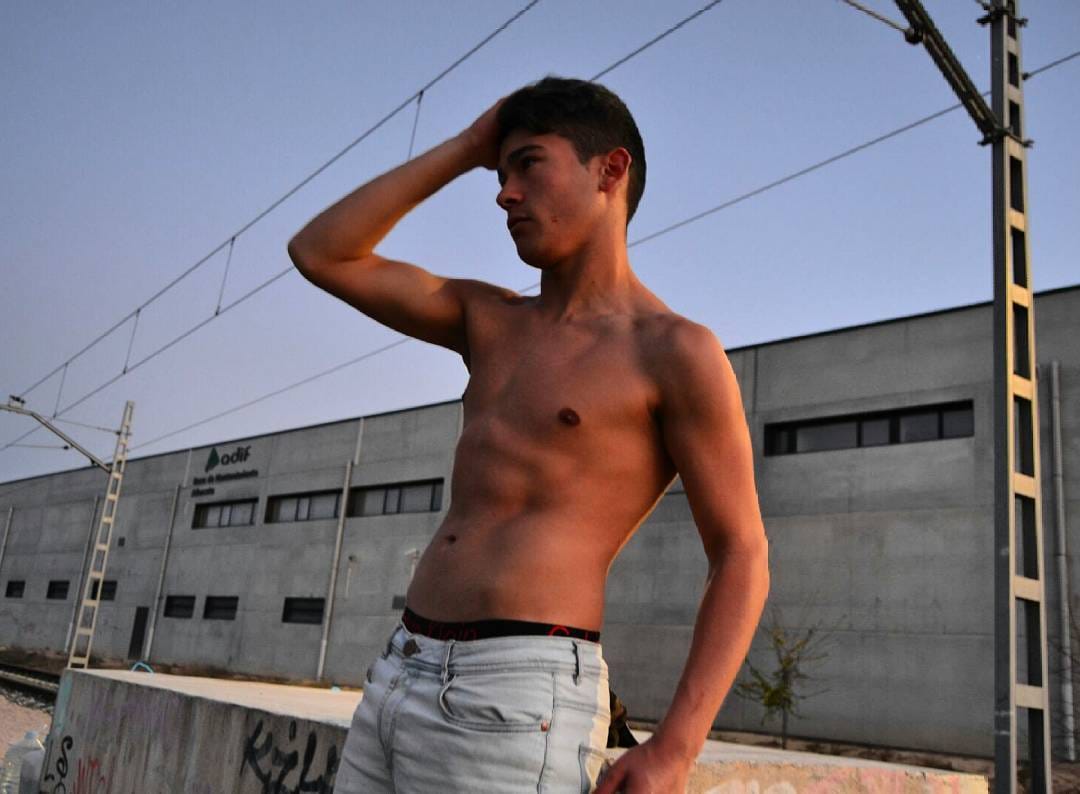 Post 6 by ruben martinez on Instagram (image)