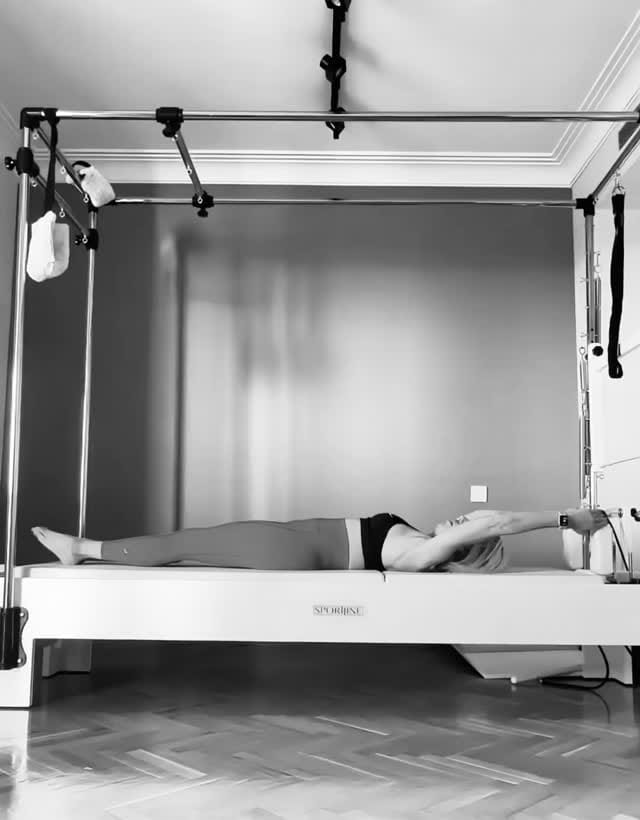 Post 4 by Pilates Ceren on Instagram (video)