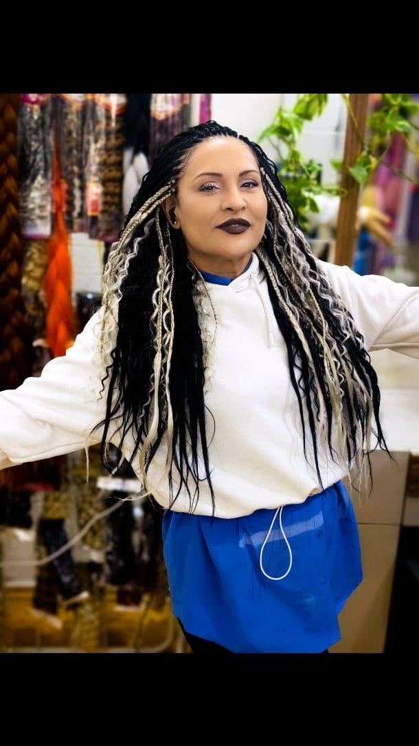 Post 10 by Afrika Örgüsü (Boxbraid) Afro Sudalgası Rasta(dreadlocks) İzmir on Instagram (video)