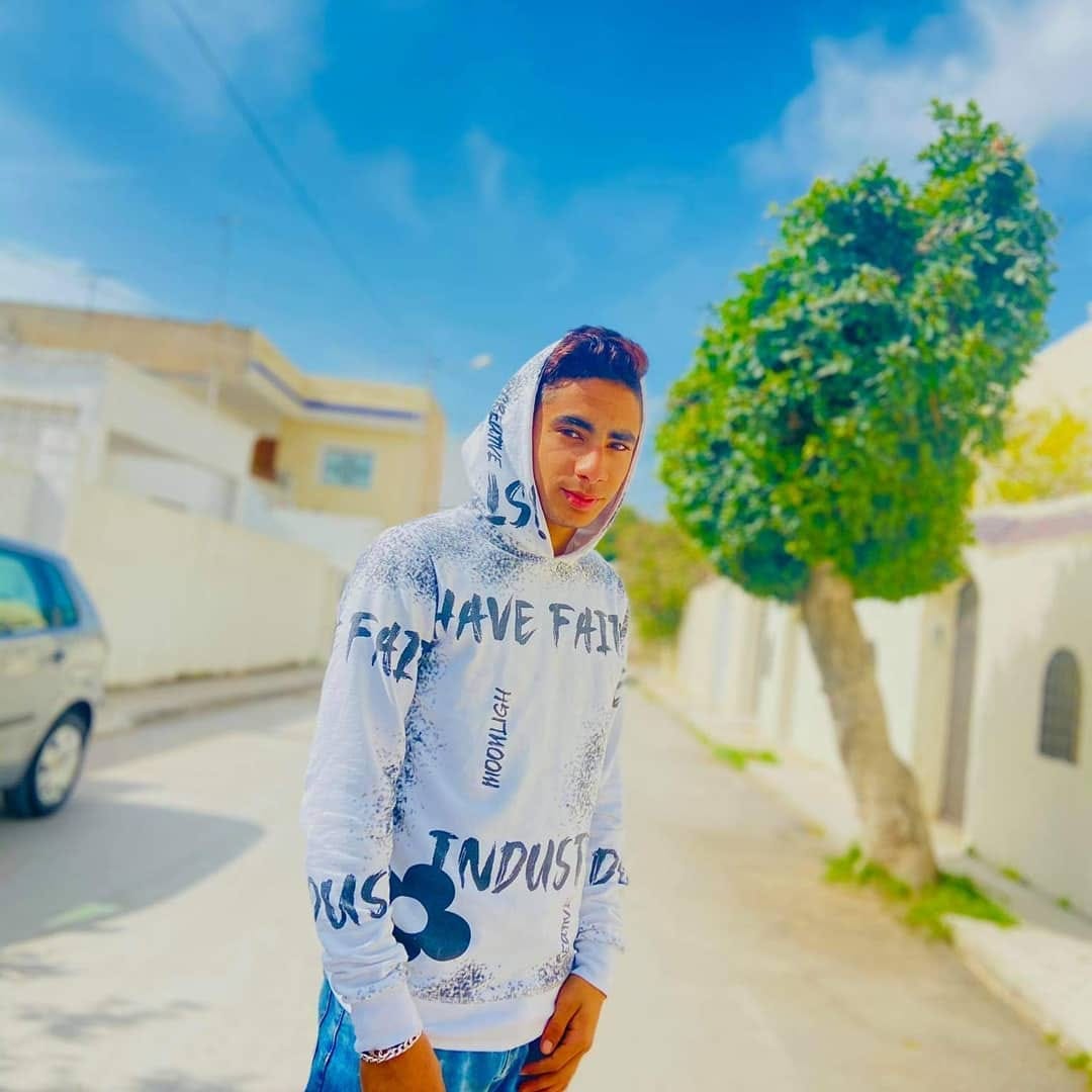 Post 5 by Mohamed Sayarii ❤ on Instagram (carousel)