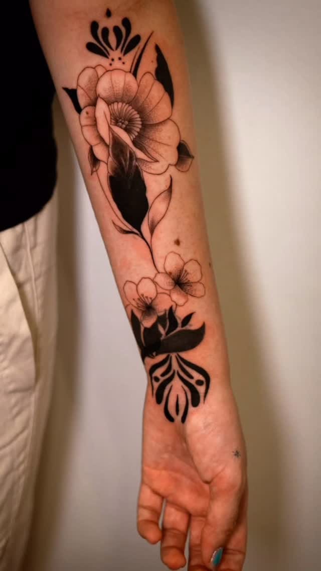 Post 6 by BCN INK TATTOO BARCELONA on Instagram (video)