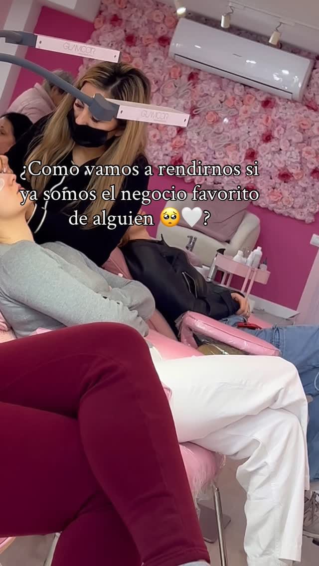 Post 4 by Luxeyelashes on Instagram (video)