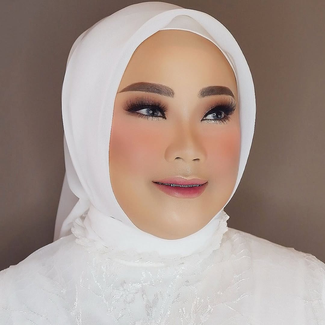 Post 9 by Nitafmua Pro MUA TGR-JKT Jabodetabek on Instagram (image)