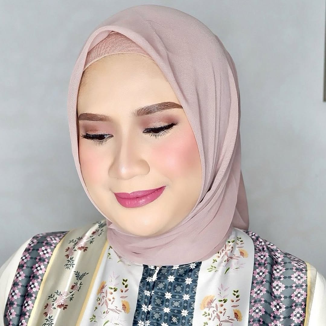 Post 5 by Nitafmua Pro MUA TGR-JKT Jabodetabek on Instagram (image)
