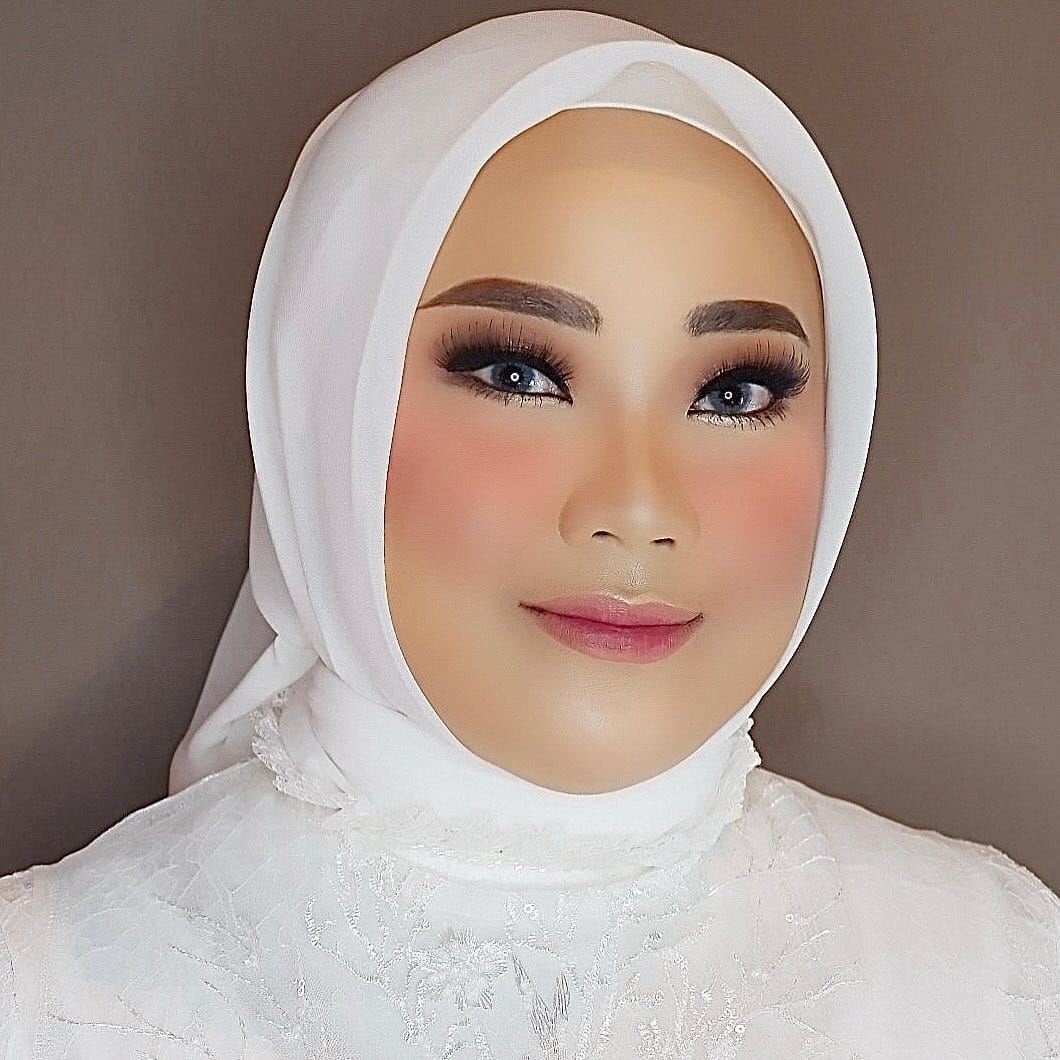 Post 7 by Nitafmua Pro MUA TGR-JKT Jabodetabek on Instagram (image)