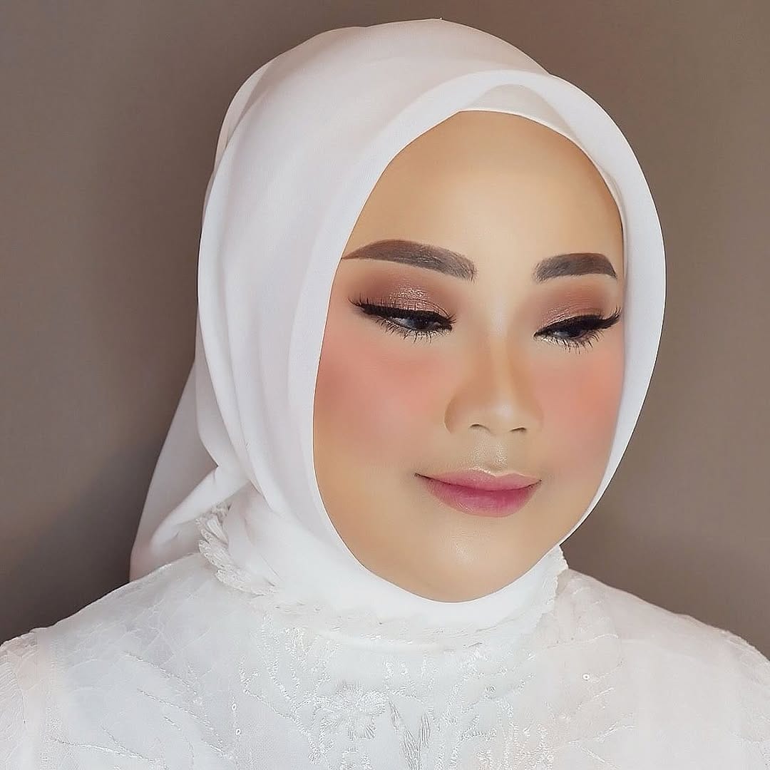 Post 8 by Nitafmua Pro MUA TGR-JKT Jabodetabek on Instagram (image)