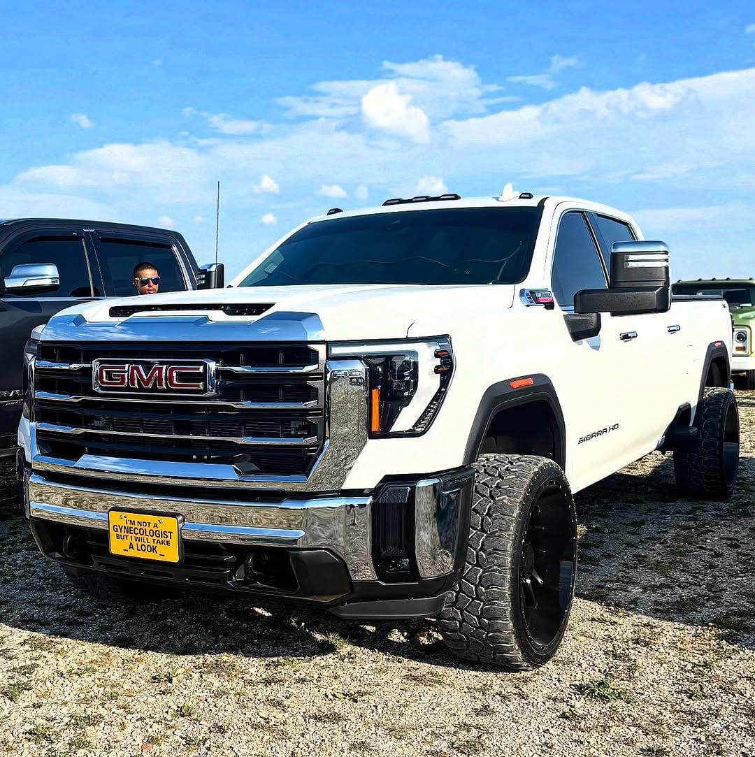Post 7 by CHEECHIN DIESEL on Instagram (image)
