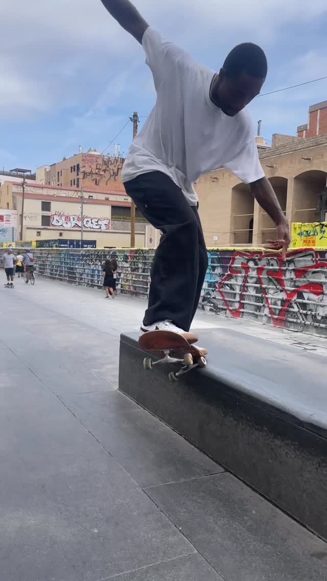 Post 2 by Shajen Willems on Instagram (video)