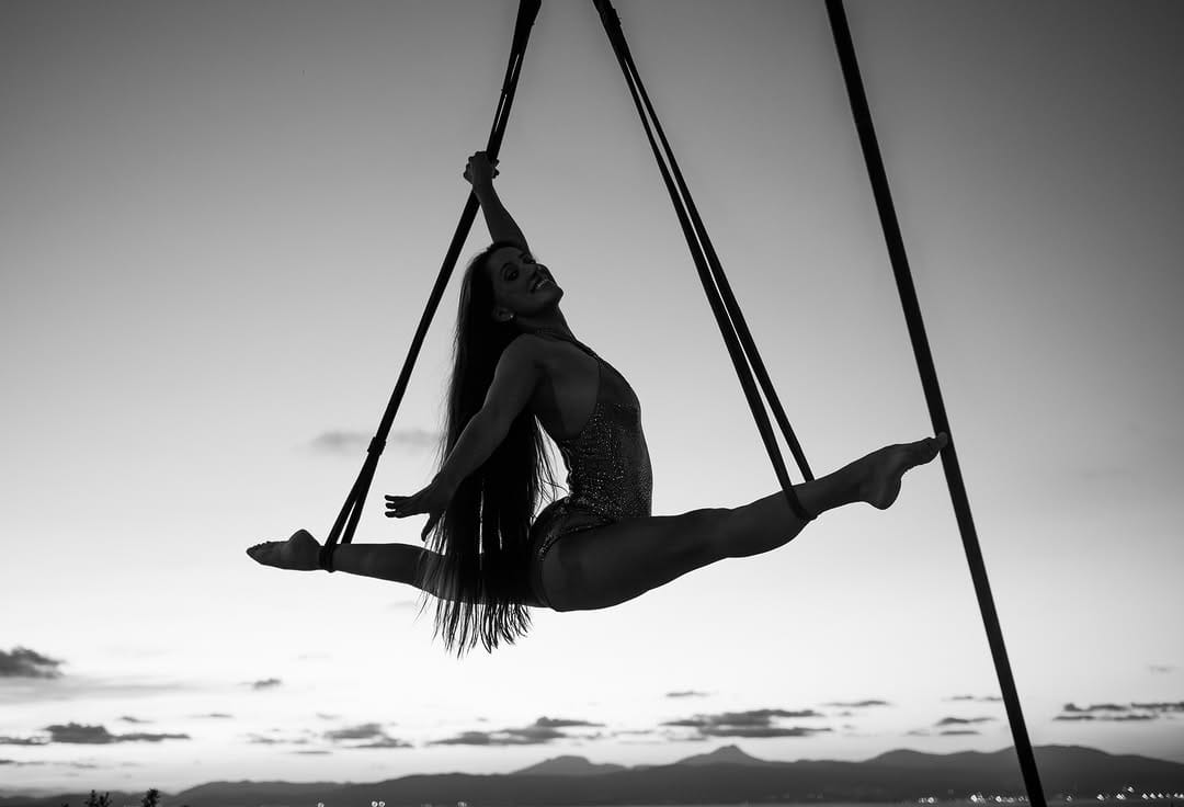 Post 8 by Alyssandra Singh  美女 on Instagram (carousel)