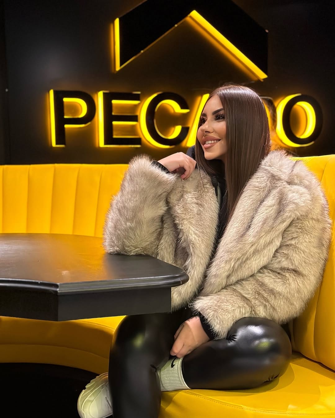 Post 8 by ♡𝒜𝓁𝒷𝒶♡ on Instagram (image)
