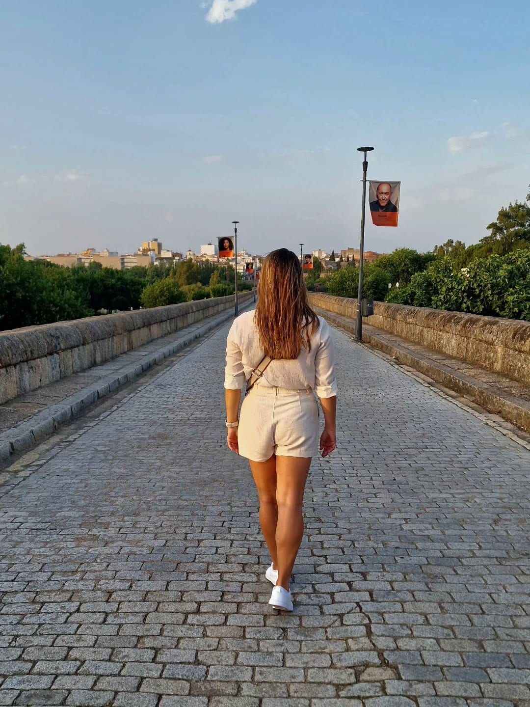 Post 6 by Ioana's TravelBox on Instagram (image)
