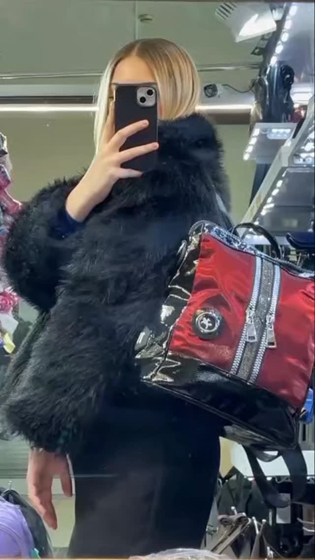 Post 6 by DERİSHOP ÇANTA CÜZDAN SAAT on Instagram (video)