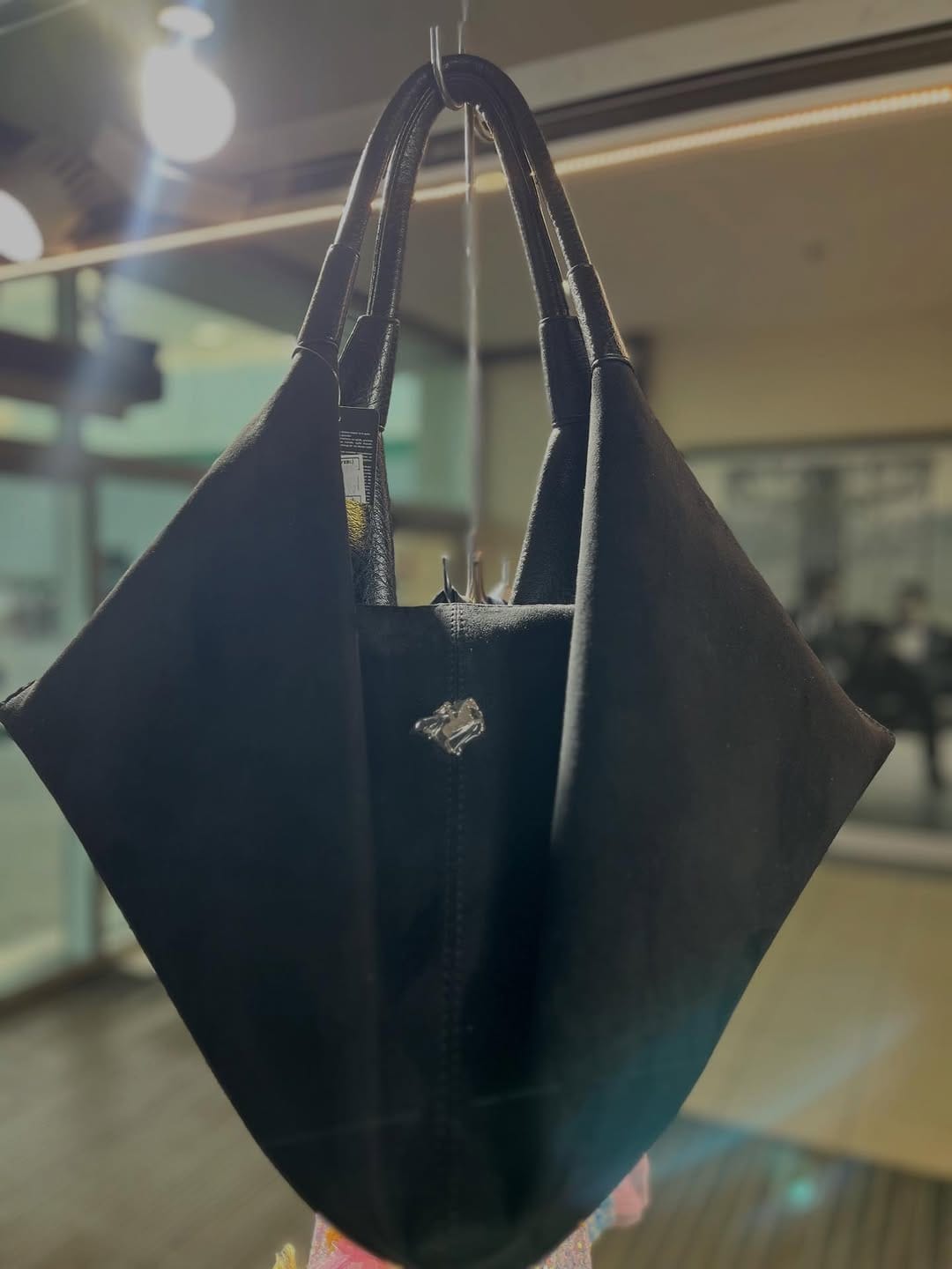 Post 3 by DERİSHOP ÇANTA CÜZDAN SAAT on Instagram (carousel)