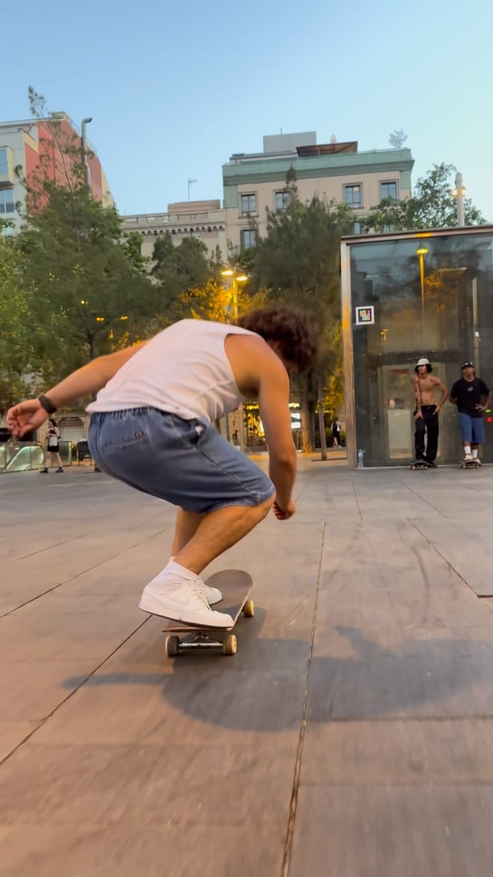 Post 7 by Edinson Azuaje on Instagram (video)