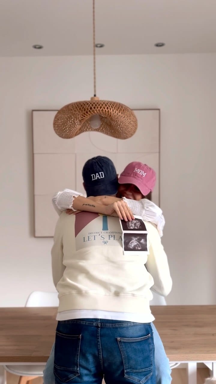Post 5 by Roberto Santamaria on Instagram (video)