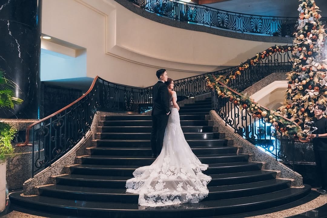 Post 1 by Simply Love Wedding on Instagram (carousel)