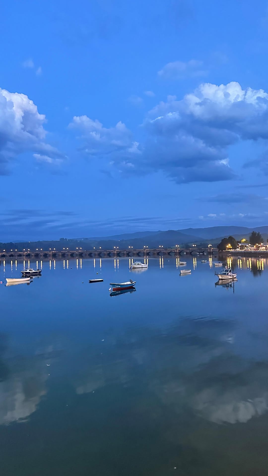 Post 2 by M A B E L I T A on Instagram (video)