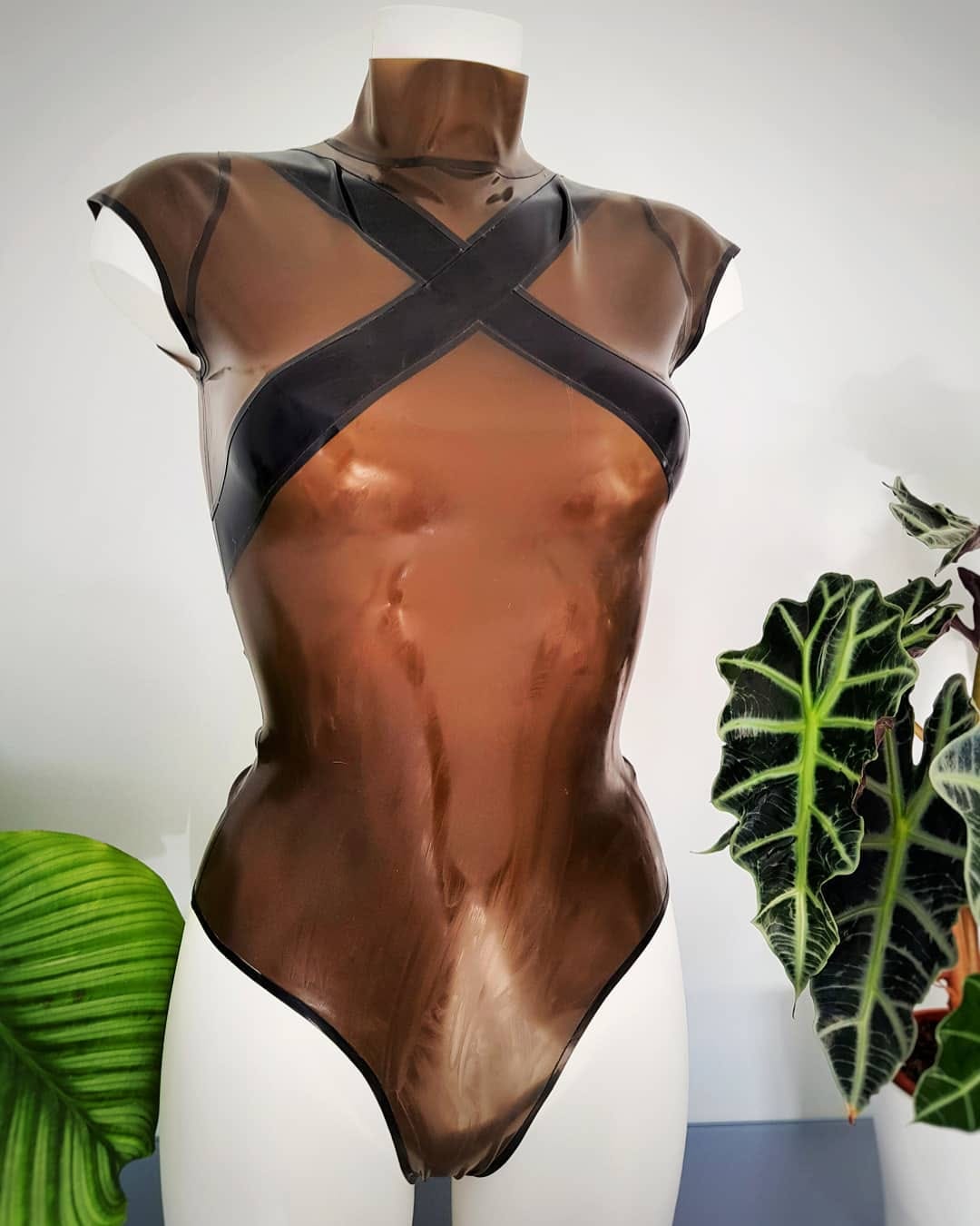Post 9 by 💖RubberBambi_Latex💖 on Instagram (image)