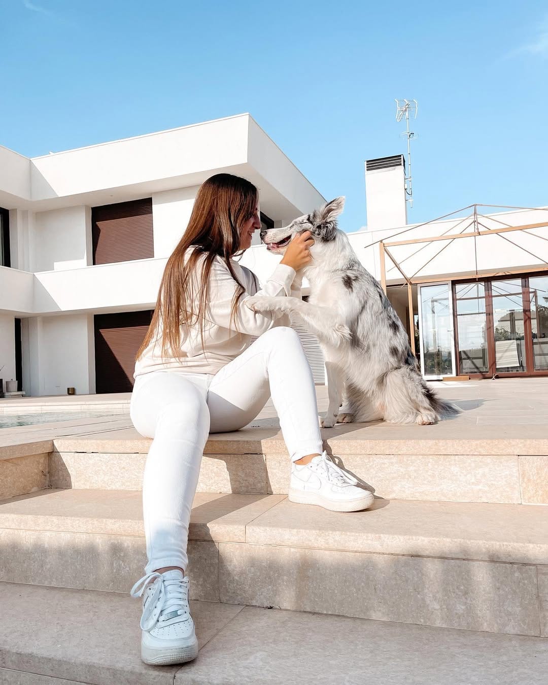Post 5 by 𝕂𝕚𝕣𝕒 𝕪 𝔼𝕝𝕖𝕟𝕒 on Instagram (image)