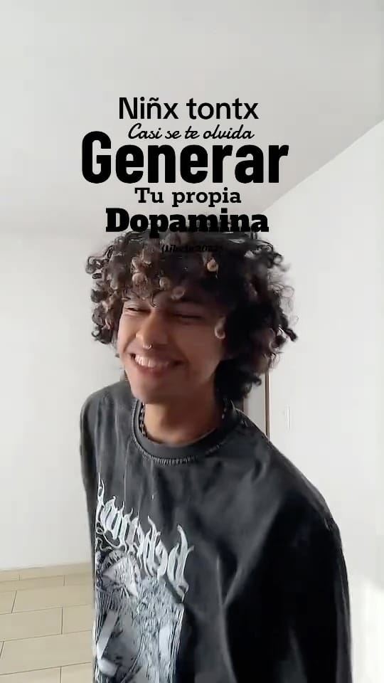 Post 8 by Kenny Lázaro on Instagram (video)