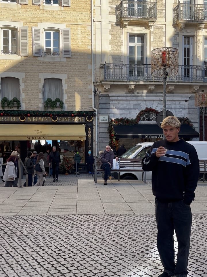 Post 5 by JAN BEIN on Instagram (carousel)