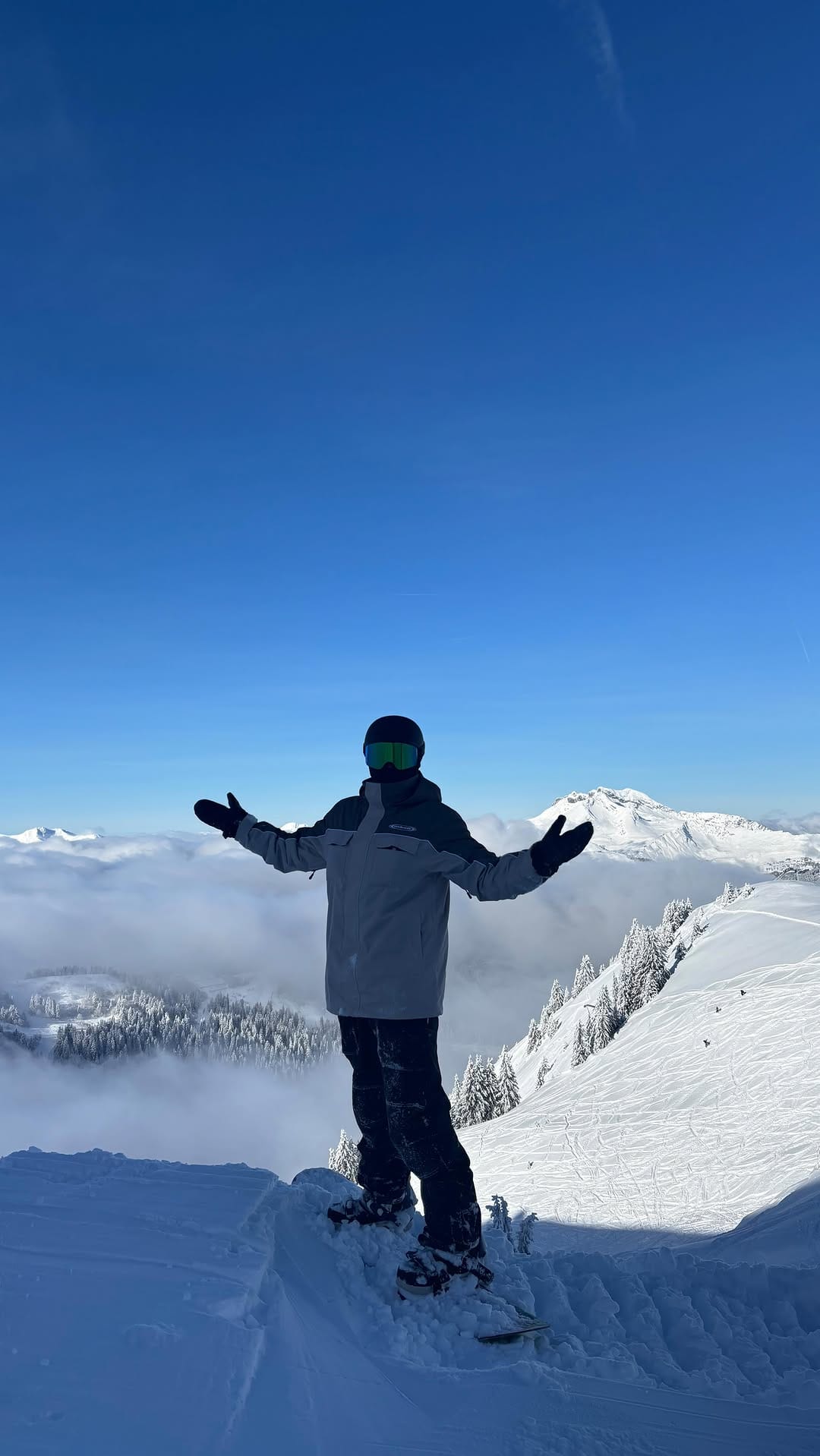 Post 3 by JAN BEIN on Instagram (video)