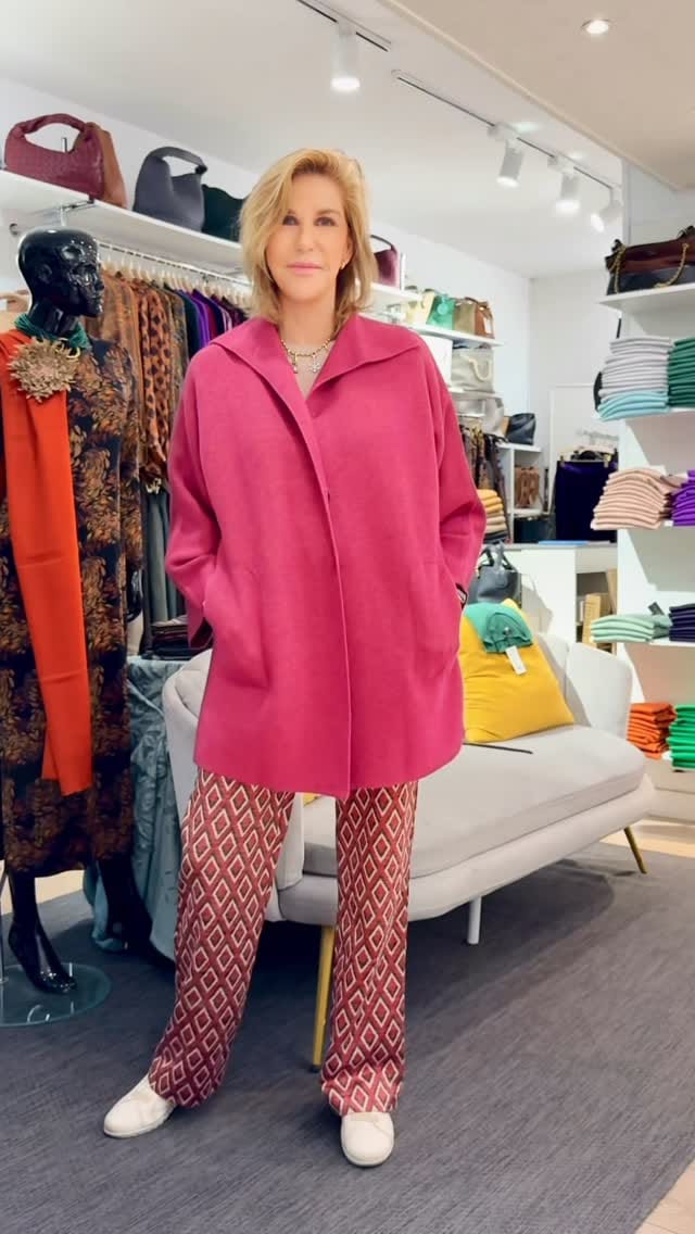 Post 10 by Tienda ropa Madrid on Instagram (video)