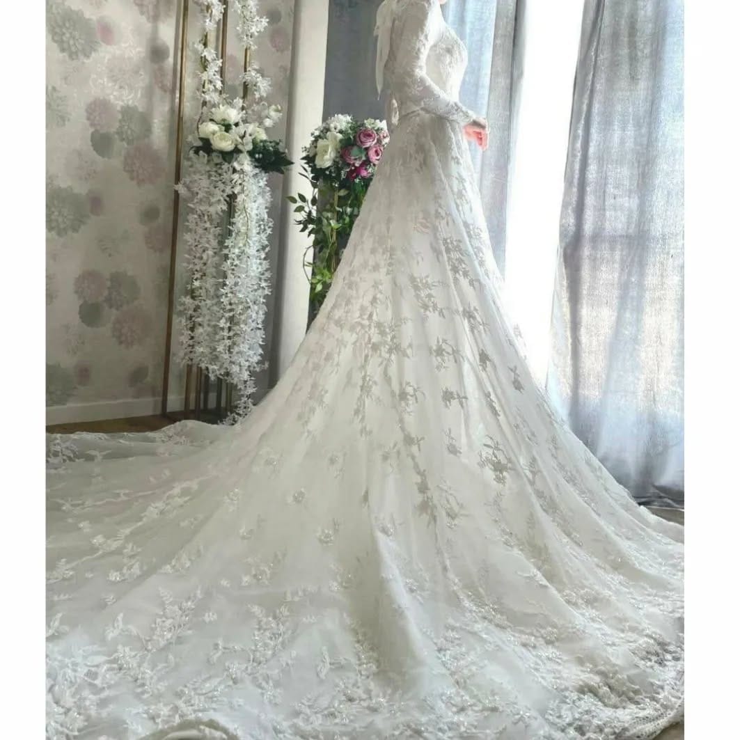 Post 1 by Robe de mariée&valises on Instagram (carousel)