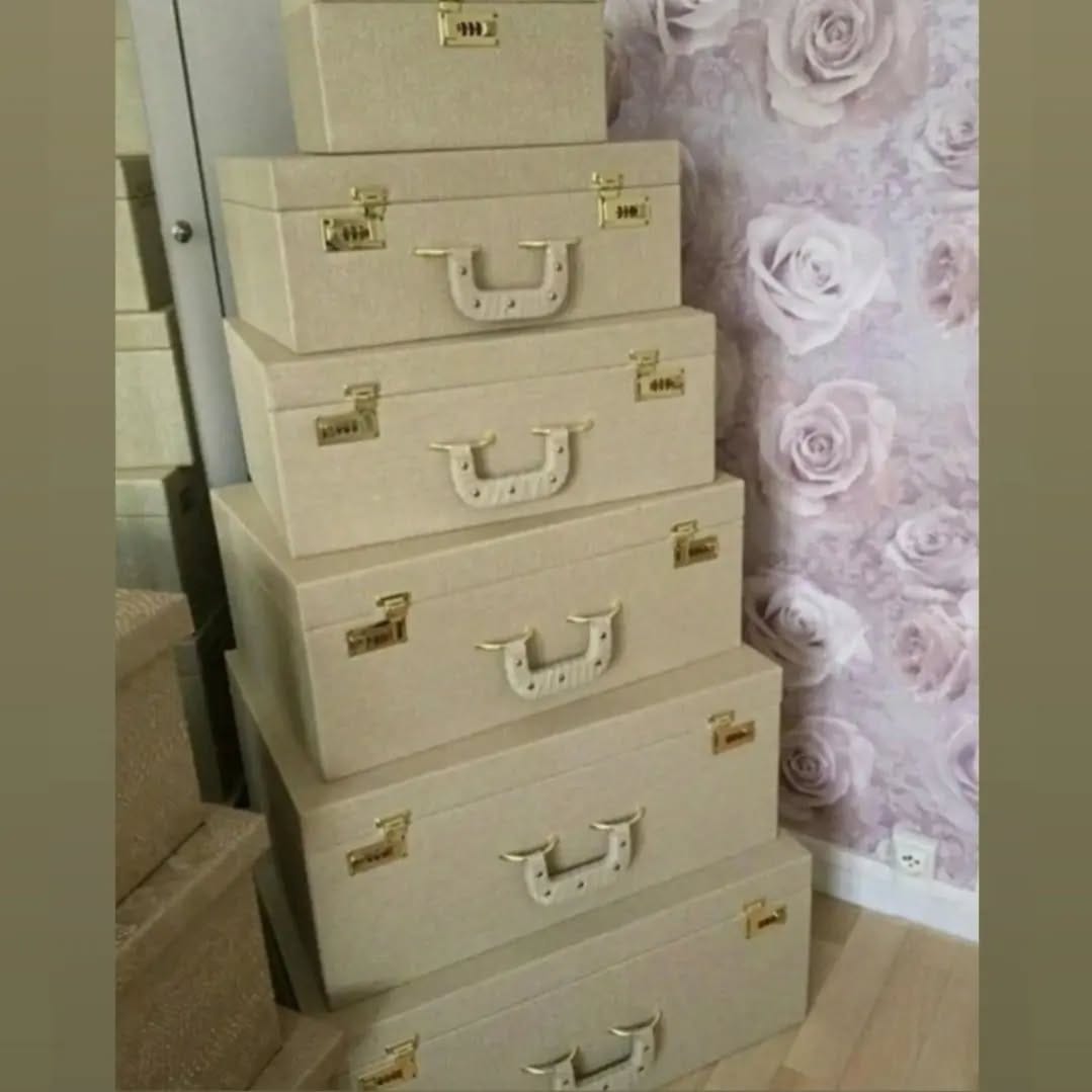 Post 10 by Robe de mariée&valises on Instagram (carousel)