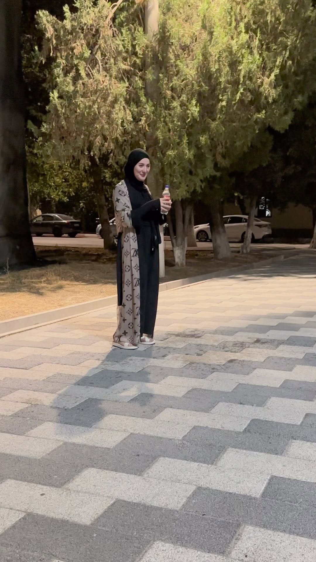 Post 6 by Dina on Instagram (video)