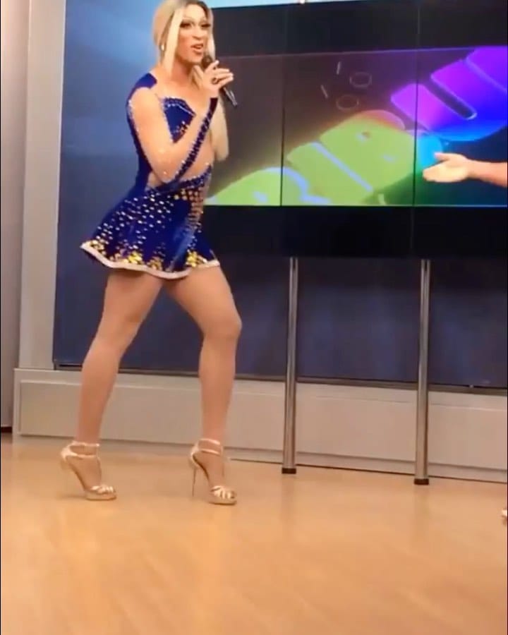 Post 8 by Joelma Fox on Instagram (video)
