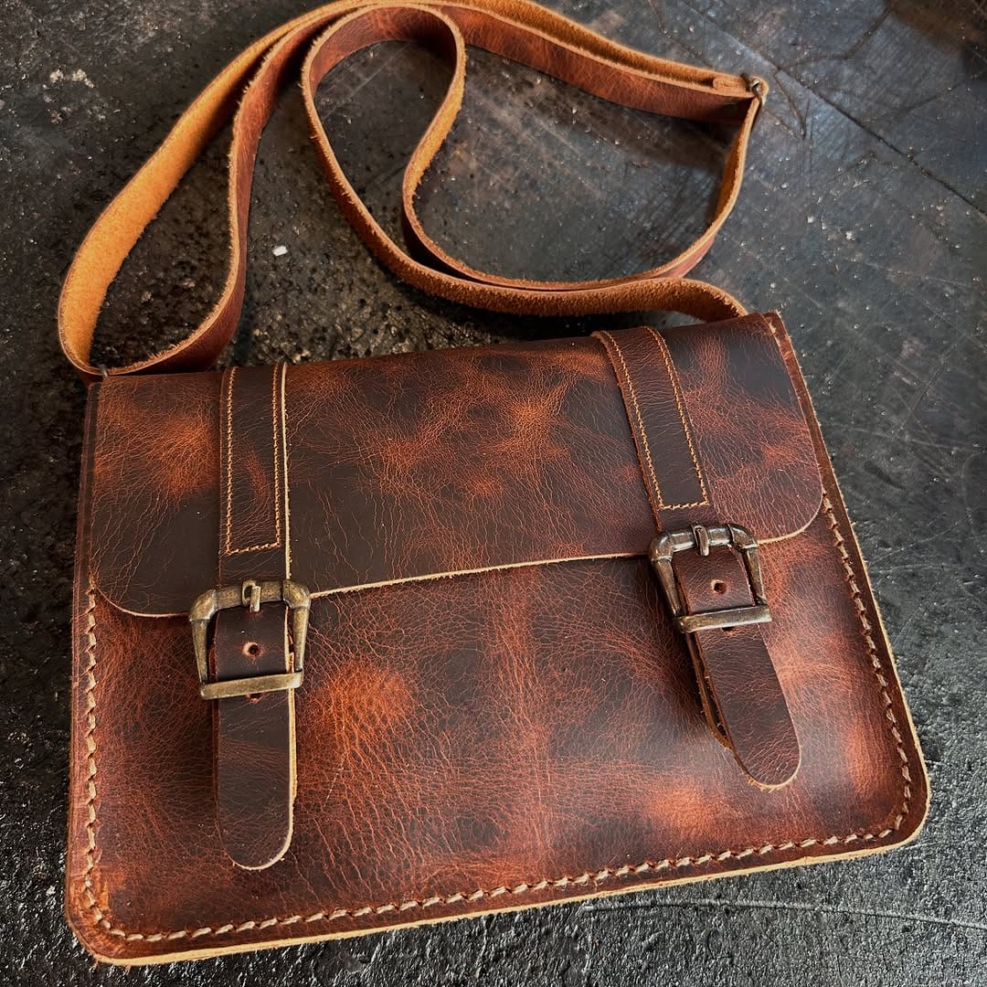 Post 9 by Zarif Atölye Handmade Leather on Instagram (carousel)