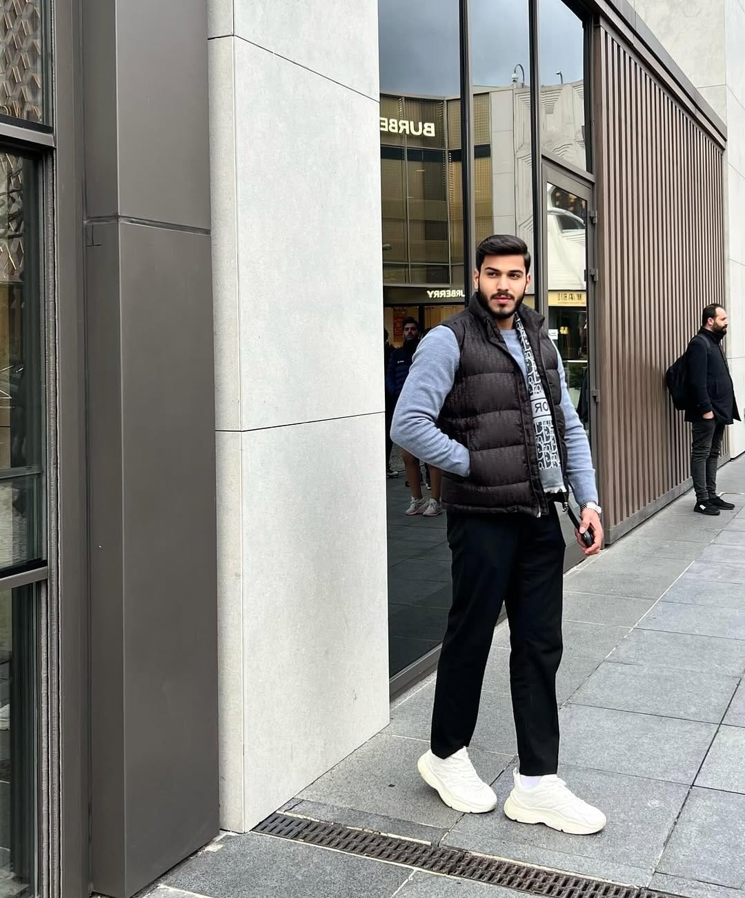 Post 4 by ᷂ابــــاذر  ᷂الـــبطـاط on Instagram (carousel)