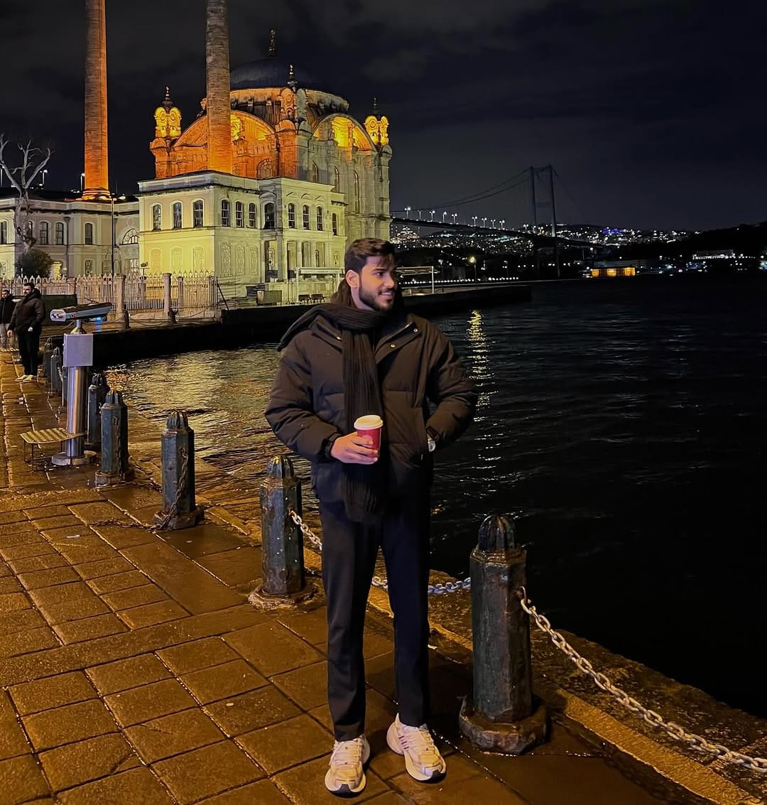 Post 5 by ᷂ابــــاذر  ᷂الـــبطـاط on Instagram (carousel)