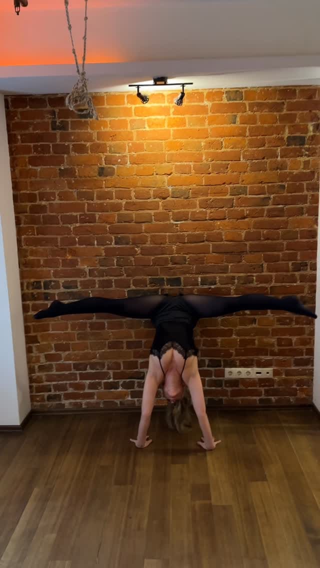 Post 4 by Виктория • Йога • Телесная терапия • Коуч on Instagram (video)