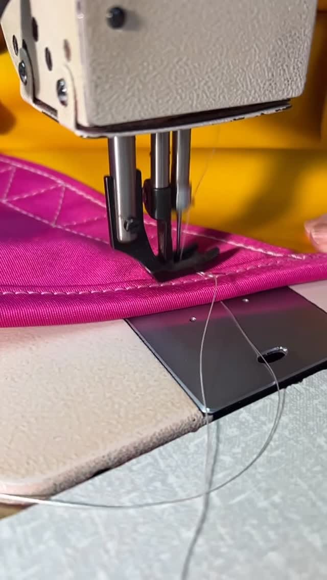 Post 10 by Capotes Patato Sastreria on Instagram (video)